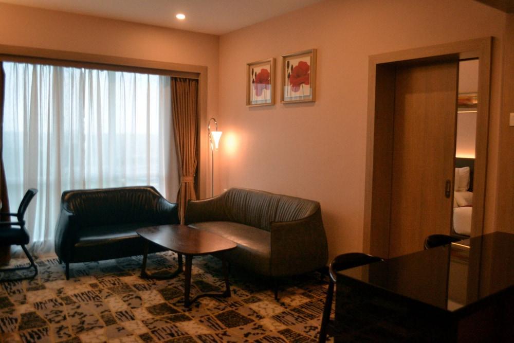 V8 Hotel Johor Bahru